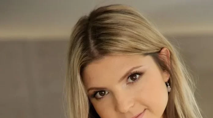 Gina Gerson Biography, Age, Height, Model and Boyfriend