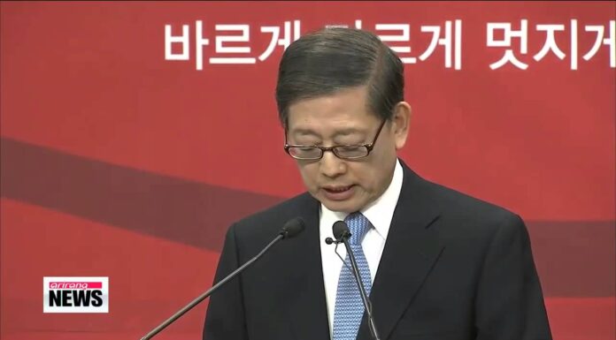 Kim Hwang-Sik Biography in Hindi