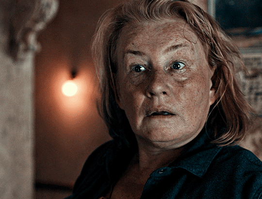 Elizabeth Saunders Biography (Education and Net Worth) Elizabeth Saunders Biography (Education and Net Worth)