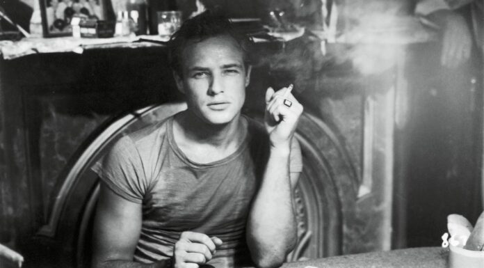 Marlon Brando Biography