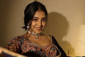 Khushi Dubey Biography